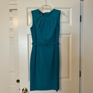Sleeveless dress